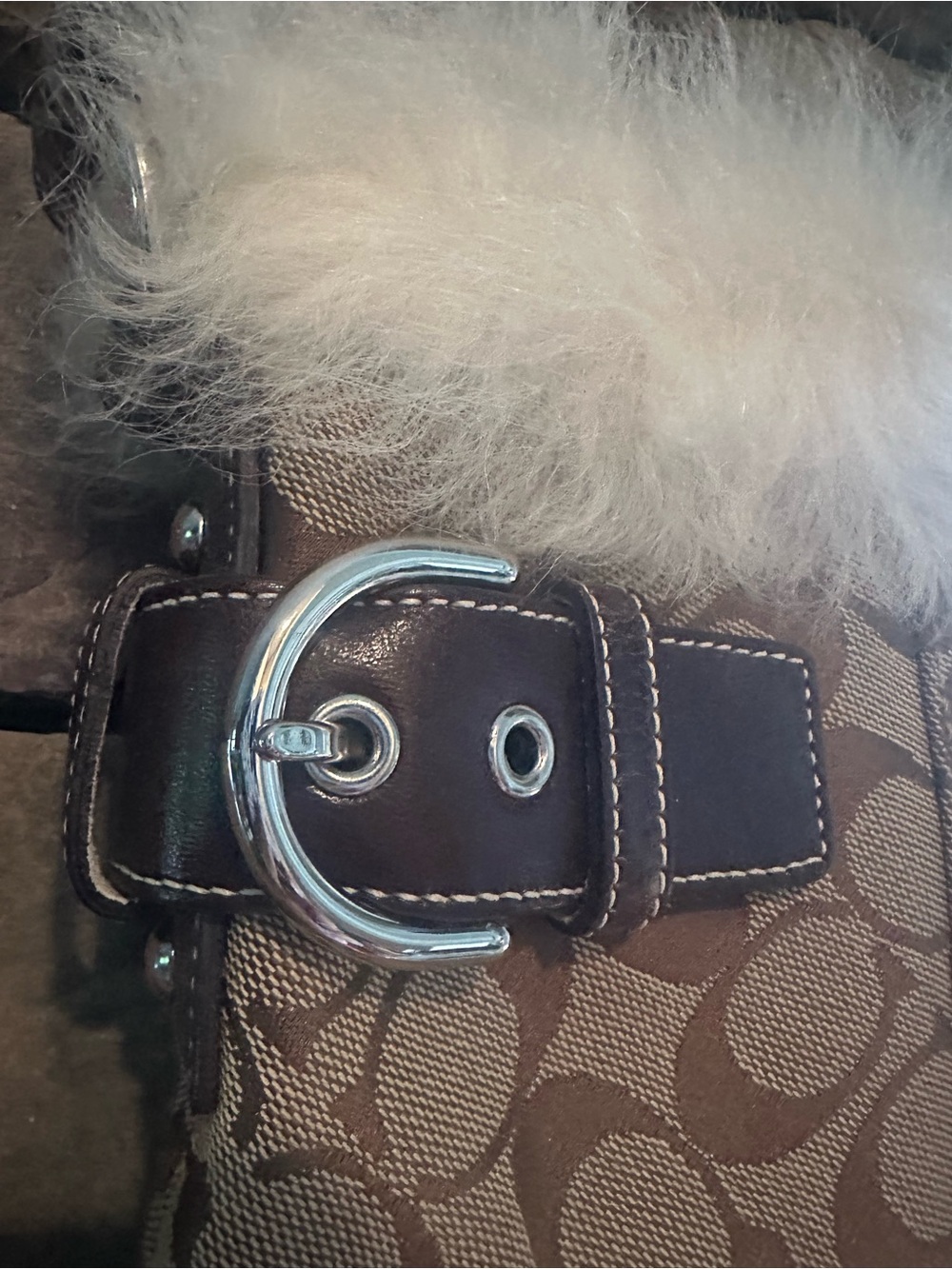 Auth. Coach Brown Signature Canvas Shoulder Bag with Shearling Cream Fur Trim!! - Picture 9 of 15